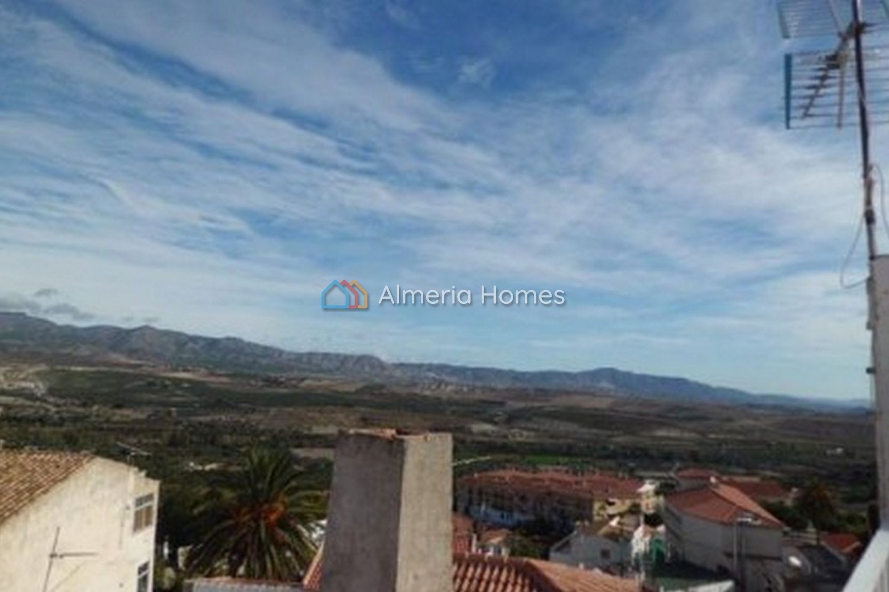 Casa Hola — Town House for sale in Seron, Almeria — Image #2