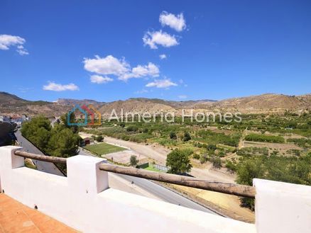 Casa Punta  : Town House in Albanchez, Almeria