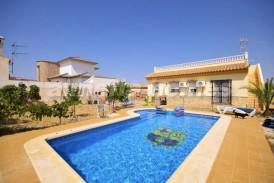 Villa Manzana Verde: Villa a vendre en Arboleas, Almeria