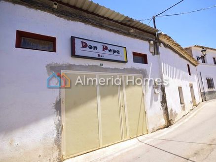 Bar Restaurant Pepe: Commercial Property in Partaloa, Almeria