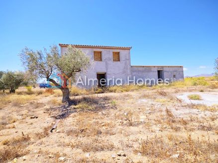 Cortijo Menta: Country House in Partaloa, Almeria