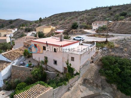 Cortijo Natural: Country House in Oria, Almeria