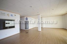 Tienda Flores: Commercial Property for sale in La Alfoquia, Almeria