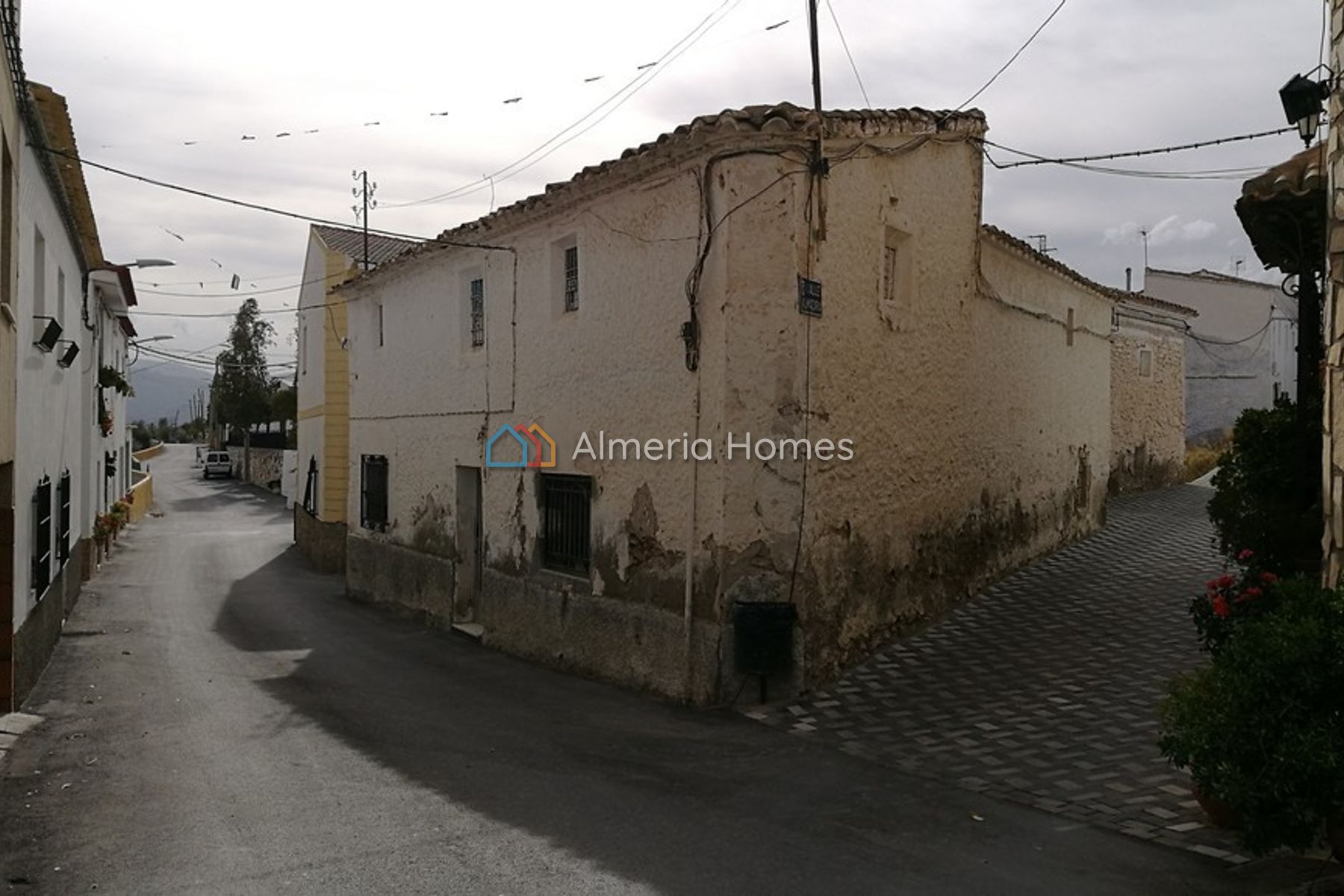 Casa Azahara — Village House for sale in Higueral, Almeria — Image #1