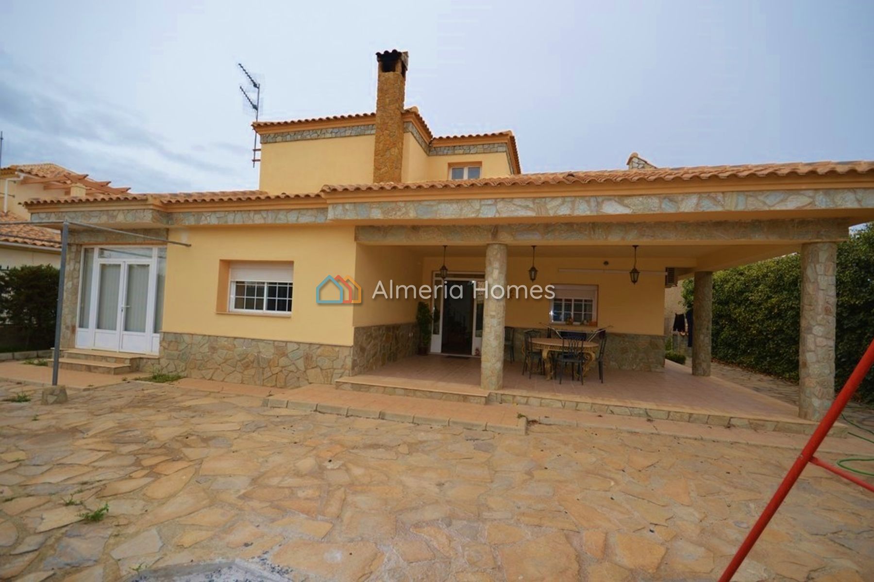 Villa Floral — Villa for sale in Arboleas, Almeria — Image #1