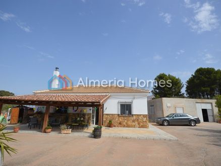 Villa Reverte: Villa in Somontin, Almeria