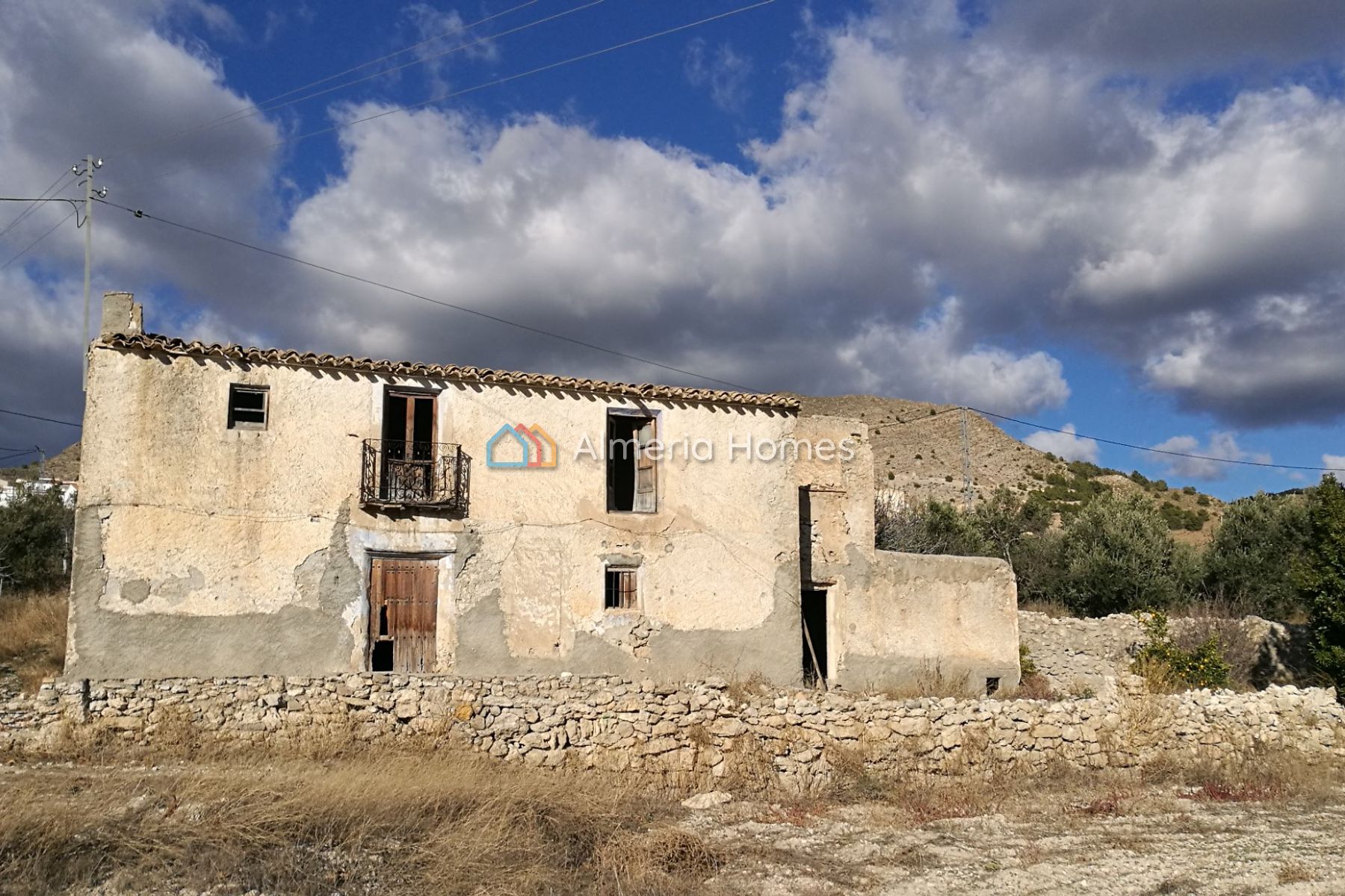 Cortijo Laurel &mdash; Landhuis te koop in Somontin, Almeria — Afbeelding #1