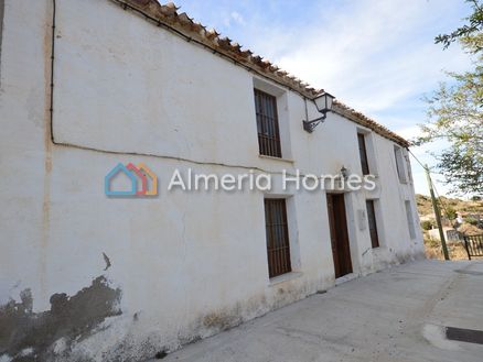 Cortijo Petunia : Country House in Chercos, Almeria