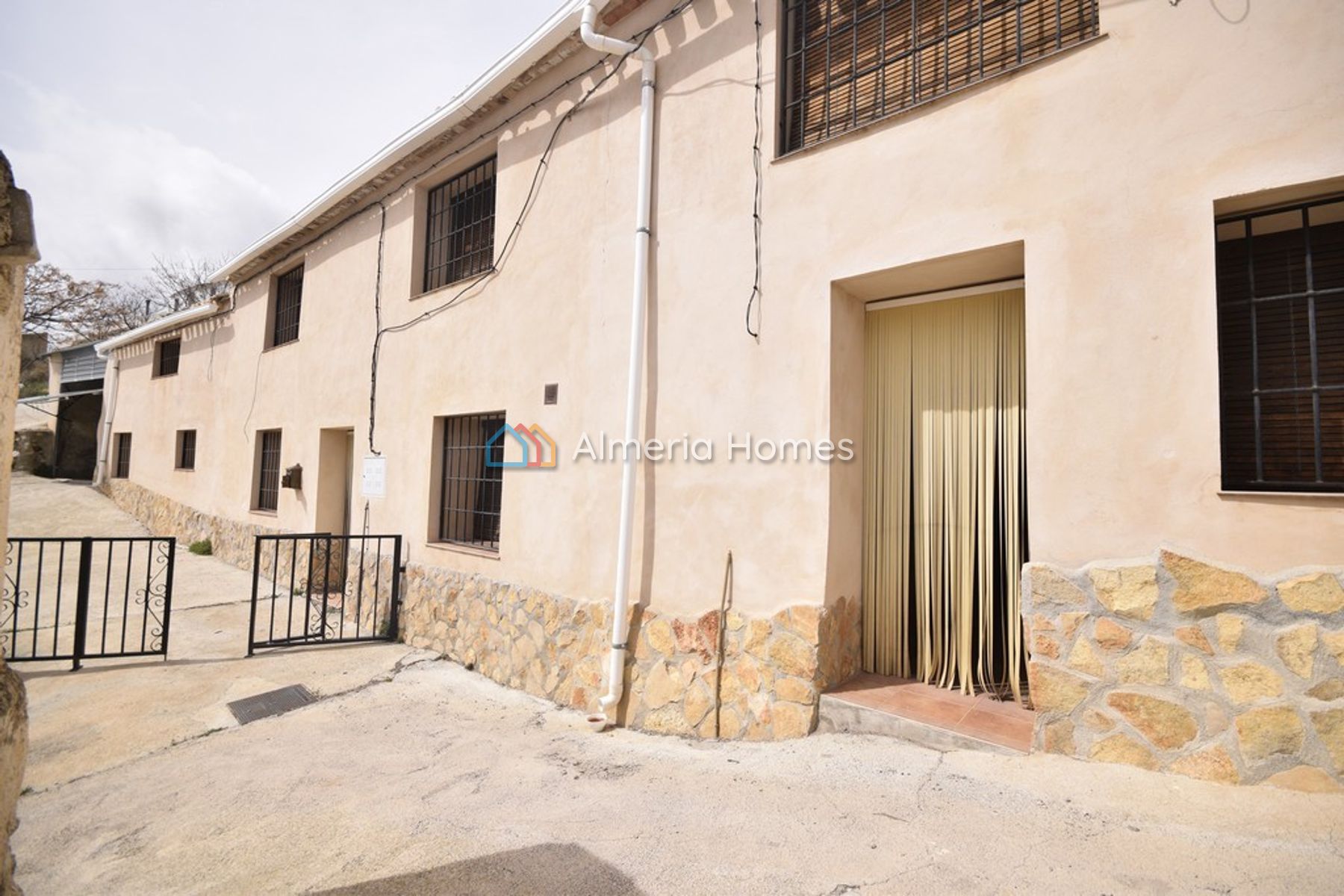 Cortijo Rustico — Country House for sale in Oria, Almeria — Image #1