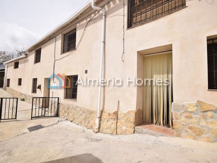 Cortijo Rustico: Country House in Oria, Almeria