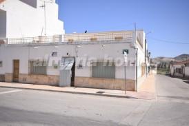 Casa Cantando: Town House for sale in La Alfoquia, Almeria