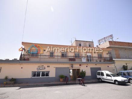 Discoteca Andromeda : Commercial Property in La Alfoquia, Almeria