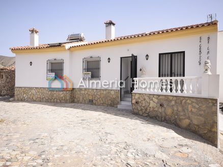 Villa Solar : Villa in Arboleas, Almeria