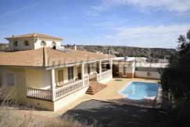 Villa Girasoles: Villa a vendre en Partaloa, Almeria