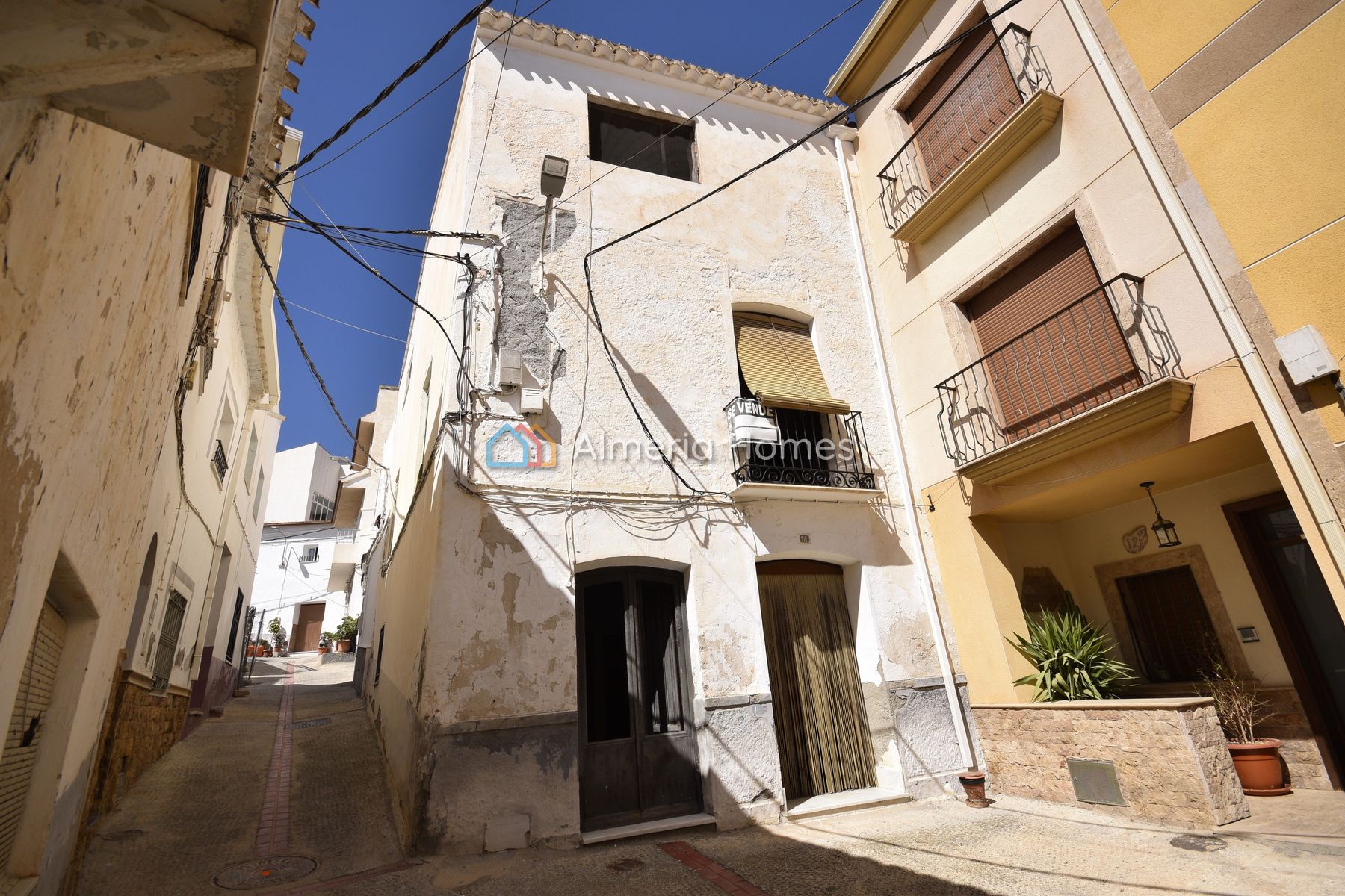 Casa Cuarenta &mdash; Stadswoning te koop in Purchena, Almeria — Afbeelding #1