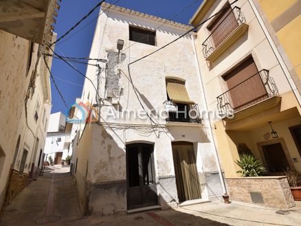 Casa Cuarenta: Reihenhaus in Purchena, Almeria