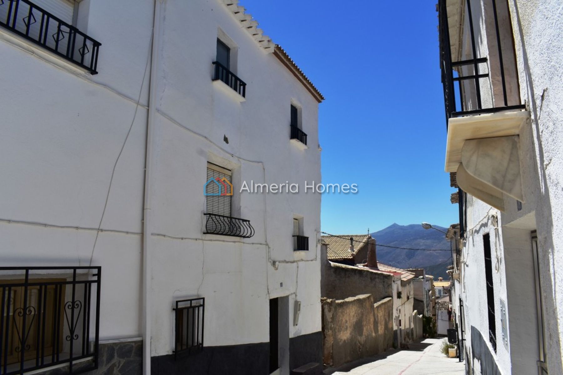 Casa Silencio  — Village House for sale in Somontin, Almeria — Image #1