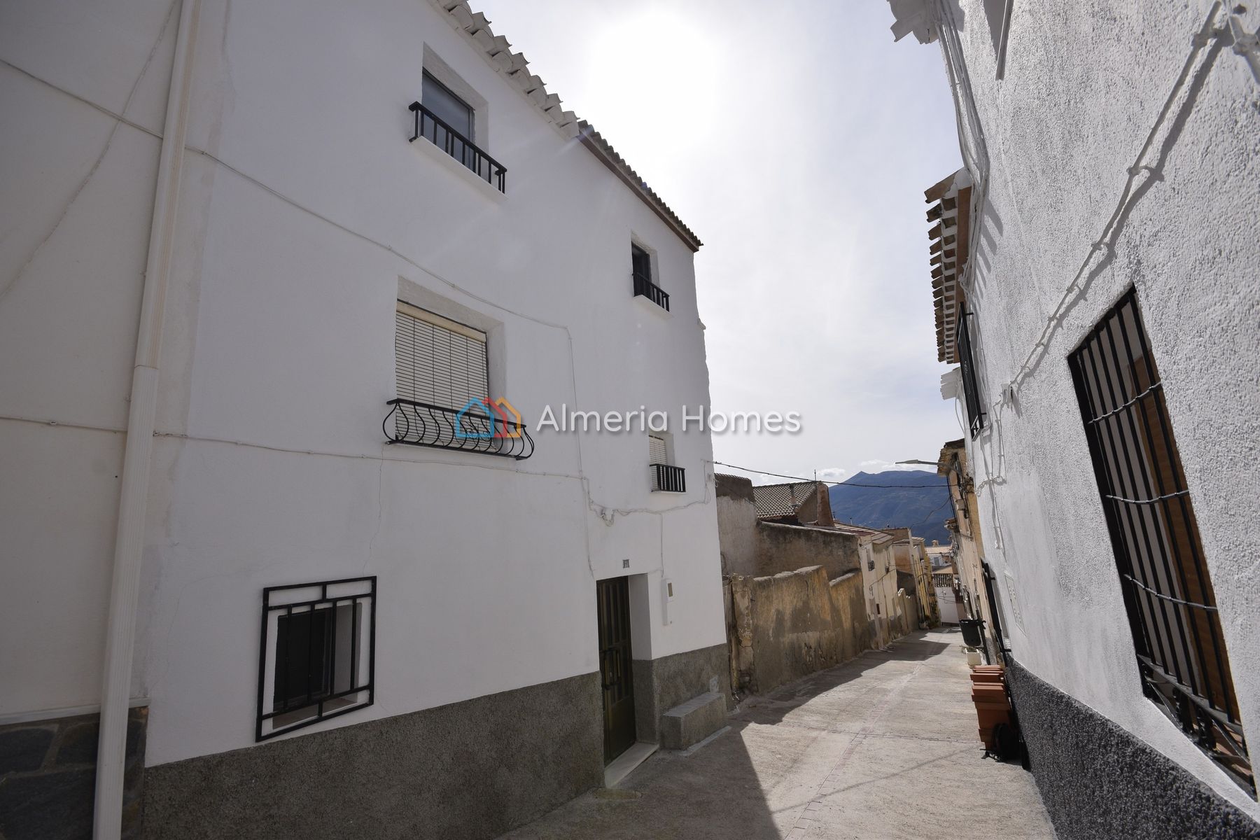 Casa Silencio — Village House for sale in Somontin, Almeria — Image #1