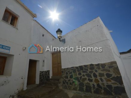 Casa Kiwi: Village House in Sufli, Almeria