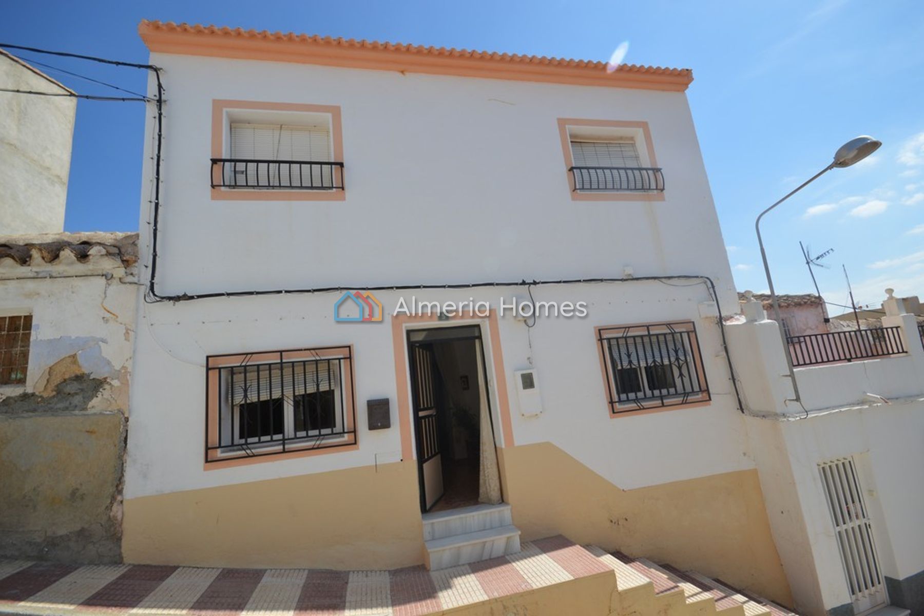 Casa Elefante  — Town House for sale in Cantoria, Almeria — Image #1