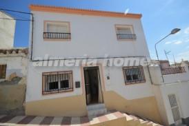 Casa Elefante : Maison de ville a vendre en Cantoria, Almeria