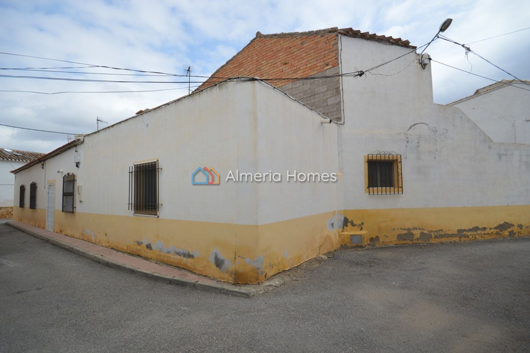 Casa Pan — Village House for sale in Albox, Almeria — Image #1