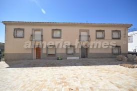 Casa Correo : Maison de ville a vendre en Albox, Almeria