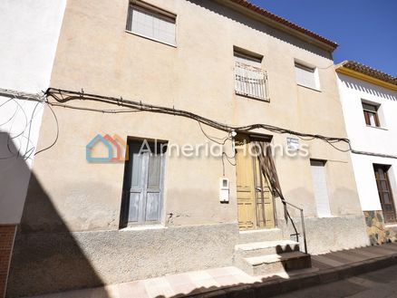 Casa Tosquilla: Town House in Cantoria, Almeria