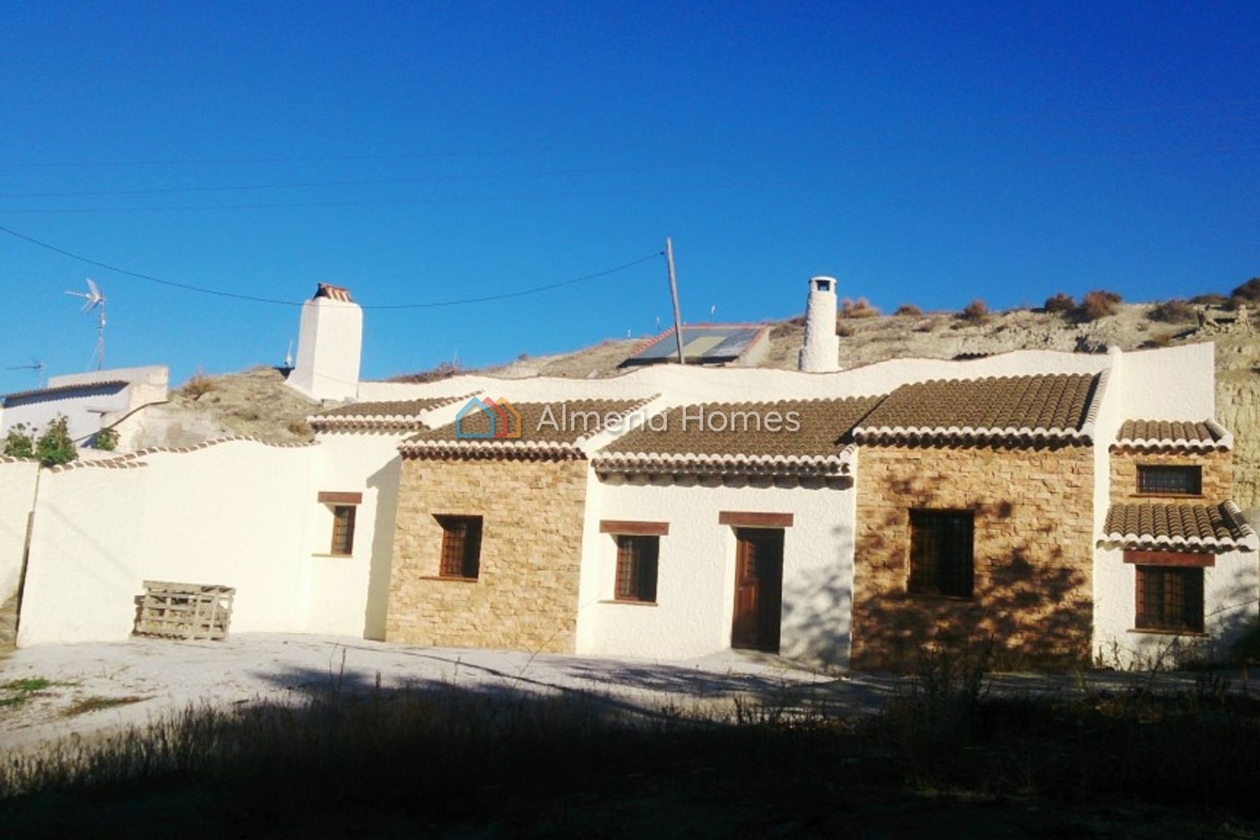 Cave House Dreams — Cave House for sale in Cullar de Baza, Granada — Image #2