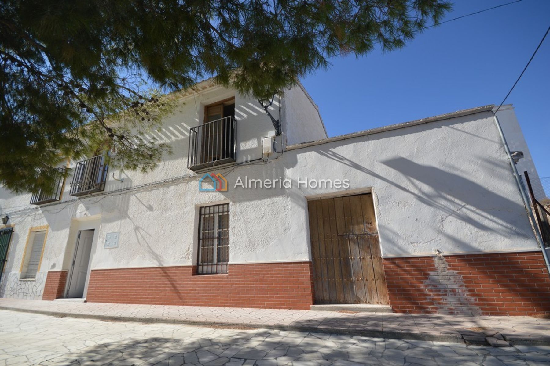 Cortijo Charlie — Country House for sale in Arboleas, Almeria — Image #1