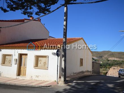 Casa Gracias: Town House in Cantoria, Almeria