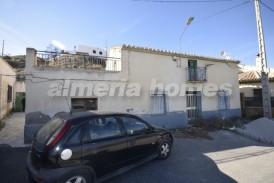 Cortijo Los Angeles: Landhuis te koop in Oria, Almeria