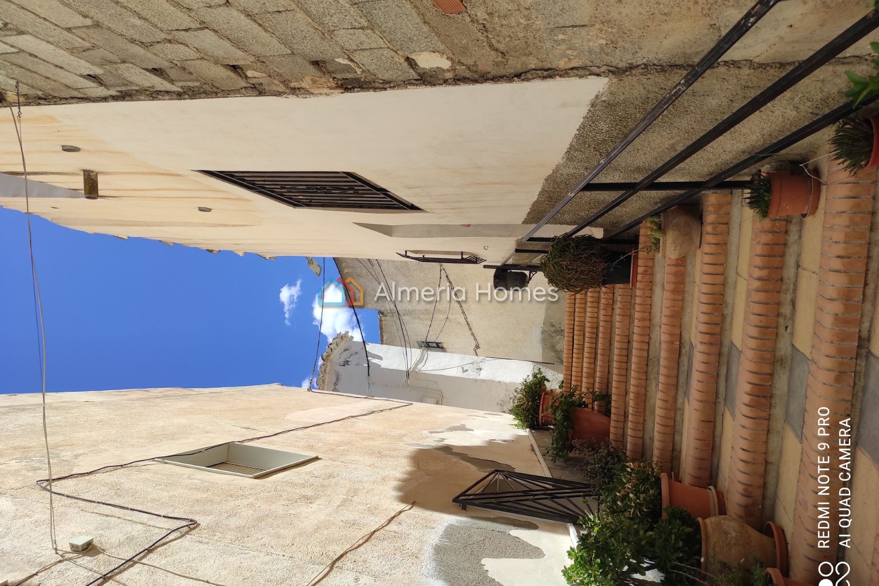 Casa Sorpresa — Village House for sale in Somontin, Almeria — Image #2