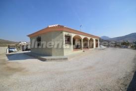 Villa Mirador: Villa en venta en Oria, Almeria