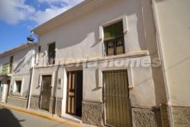 Casa Cien: Town House for sale in Partaloa, Almeria