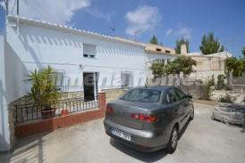 Casa Marcos: Casa Adosado en venta en Oria, Almeria