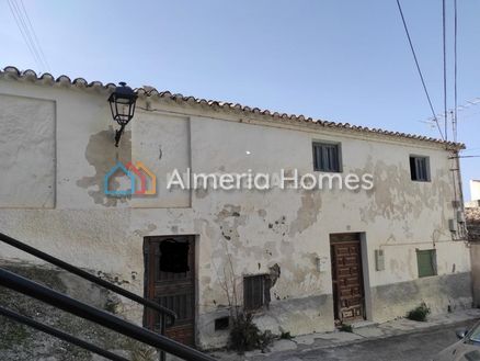 Casa Pito: Village House in Tijola, Almeria