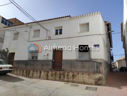 Casa Reeves: Village House in Tijola, Almeria