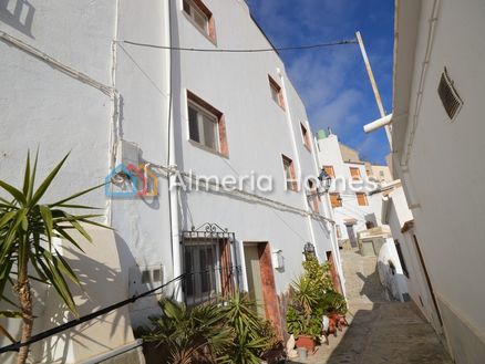 Casa Sebas: Town House in Sierro, Almeria