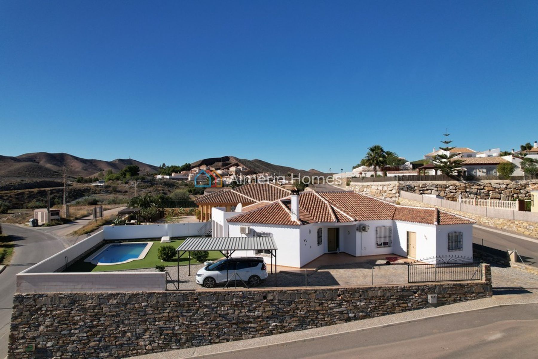 Villa Limones — Villa under offer in Arboleas, Almeria — Image #1