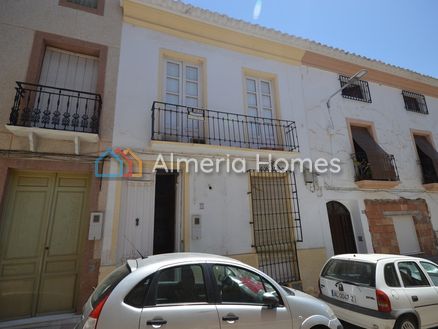 Casa Alta: Town House in Cantoria, Almeria