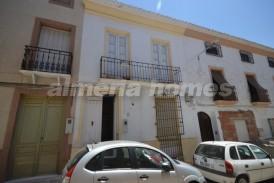 Casa Alta: Casa Adosado en venta en Cantoria, Almeria