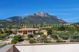 Villa Parroquia 2: Villa for sale in Lorca, Murcia