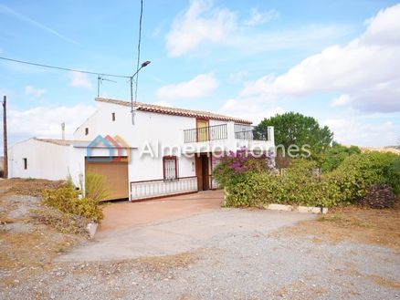 Cortijo Riquelme: Country House in Almanzora, Almeria