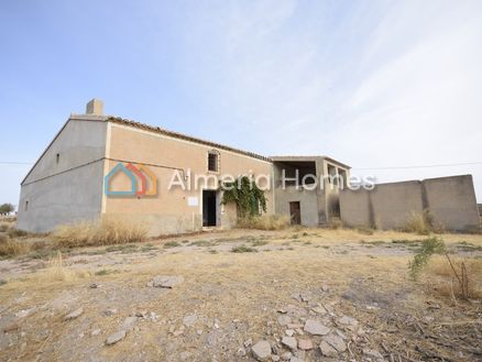 Cortijo Dragon : Country House in Albox, Almeria