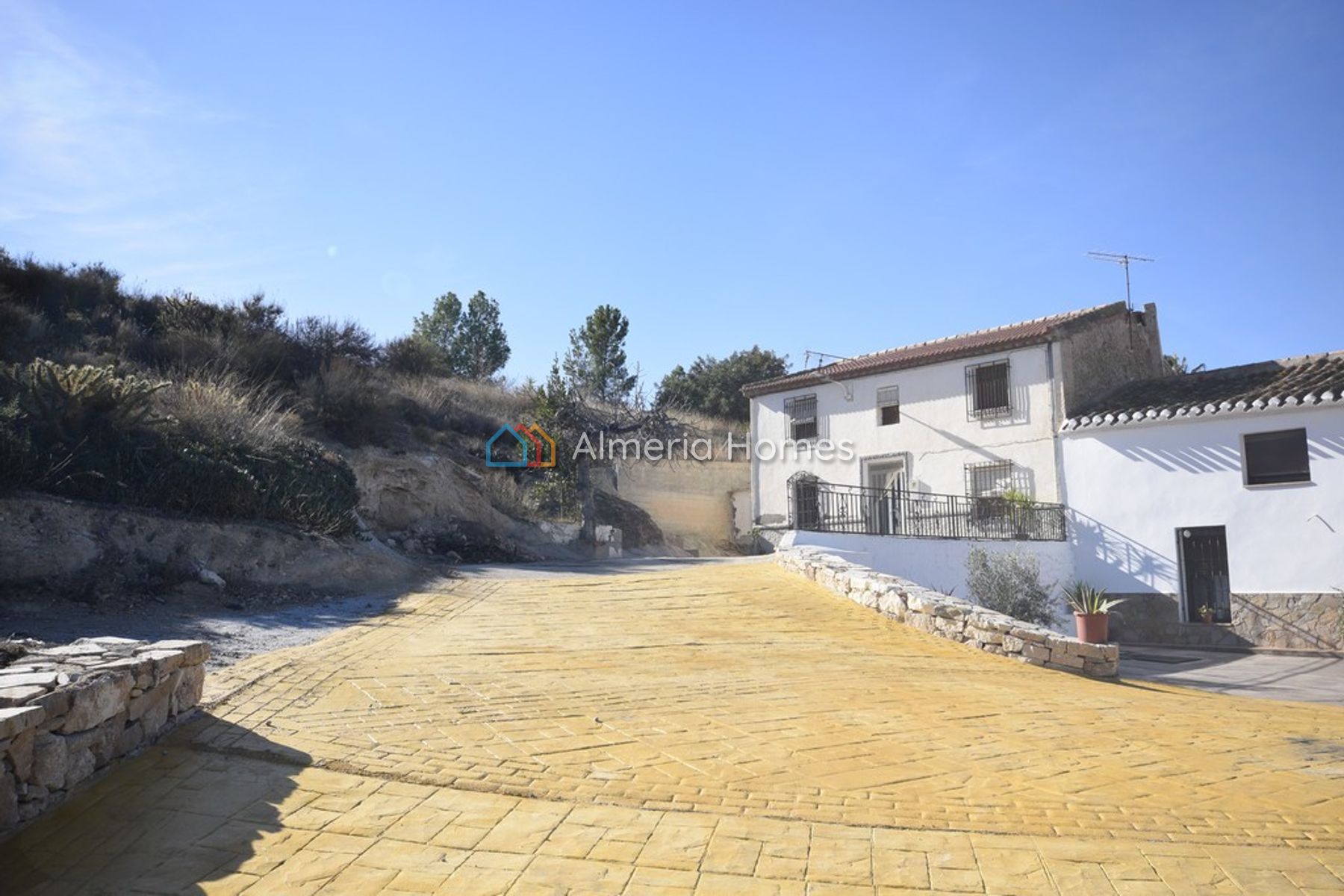 Cortijo Juanita — Country House for sale in Arboleas, Almeria — Image #2