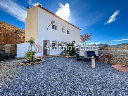 Villa Chaparra: Villa in Oria, Almeria