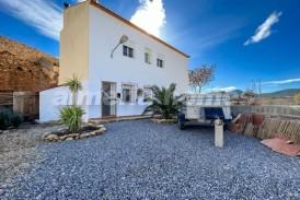 Villa Chaparra: Villa en venta en Oria, Almeria