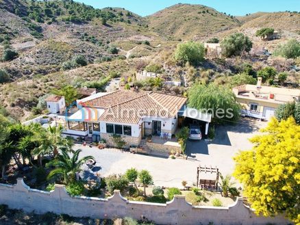 Villa Lemongrass: Villa in Zurgena, Almeria