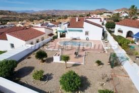 Villa Mint: Villa en venta en Arboleas, Almeria